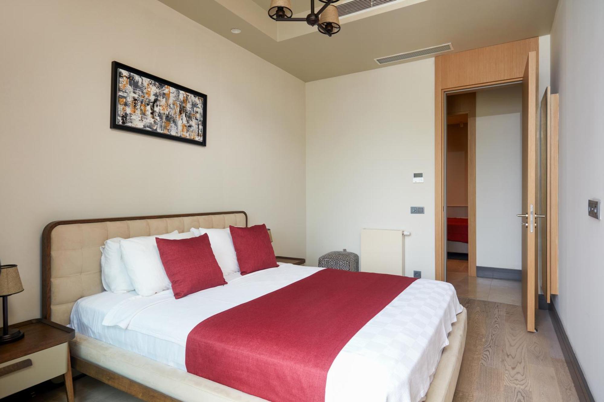 Root Redrock Villa *